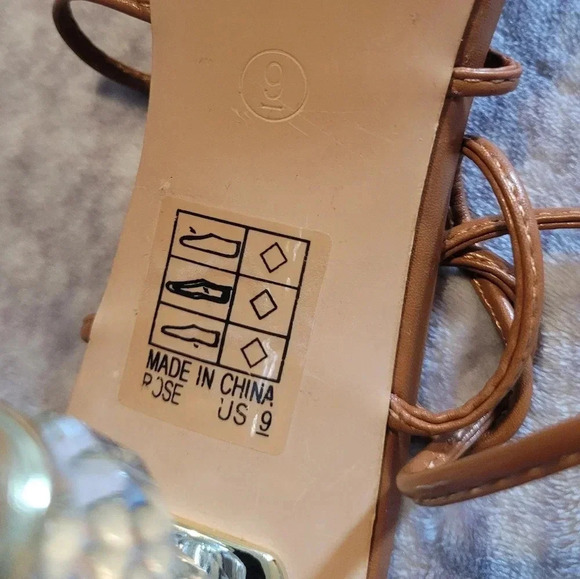 Women's 9 Caramel square toe strappy wrap around laces sandals crystal heels - Picture 7 of 12